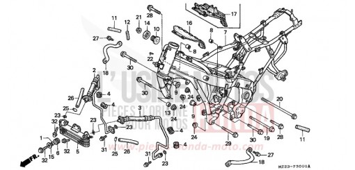 CARROSSERIE DE CHASSIS/REFROIDISSEUR D'HUILE CBR1000FP de 1993